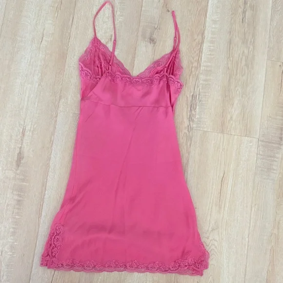 Gold Hawk Pink Lace Trim Slip Dress. Small. Mini Dresses - Picture 7 of 8